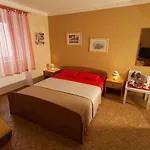 Floreus 3* Cres
