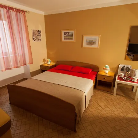 Floreus 3* Cres
