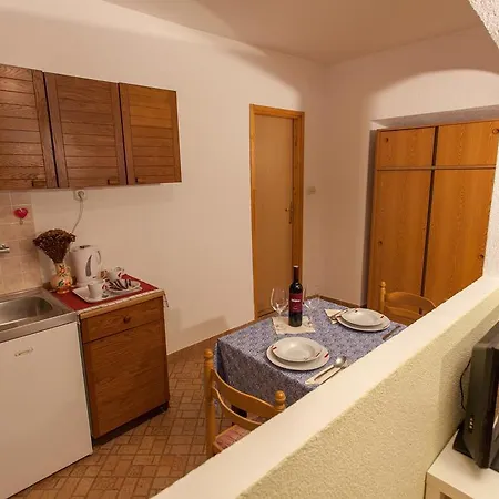 בית הארחה Floreus קרס