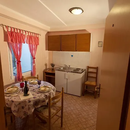 Guest house Floreus