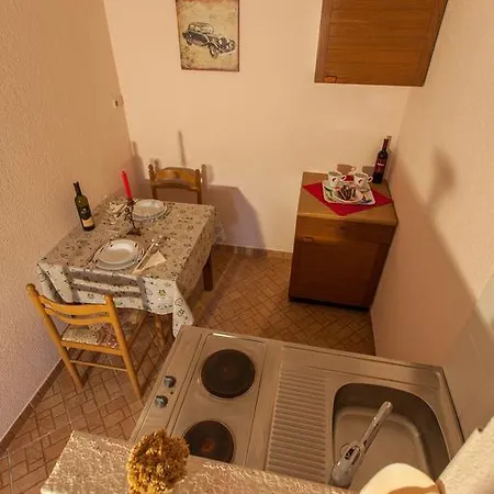 Πανσιόν Floreus Cres