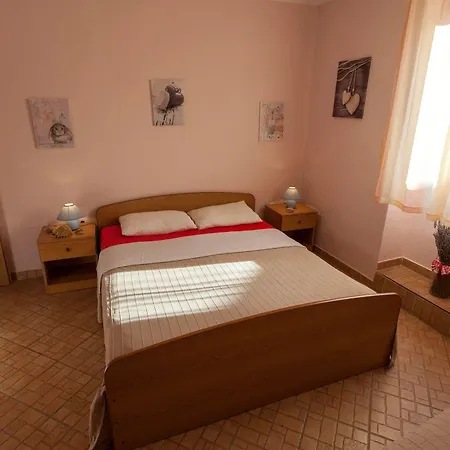Floreus Guest house
